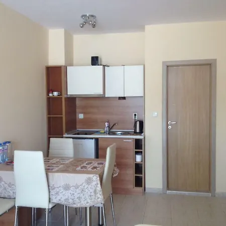 Pollo Apartament ساني بيتش
