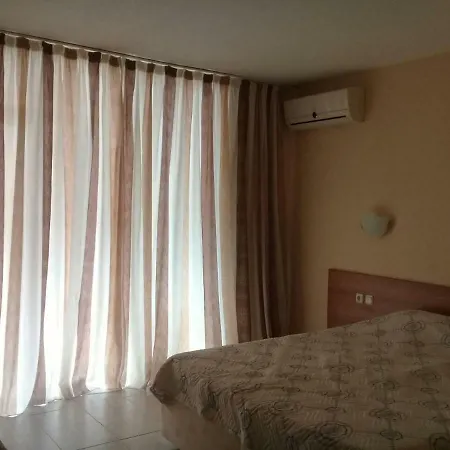Lägenhet Pollo Apartament *